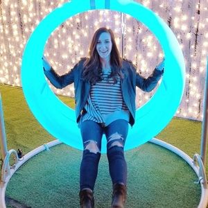 Meet your Posher, Laura